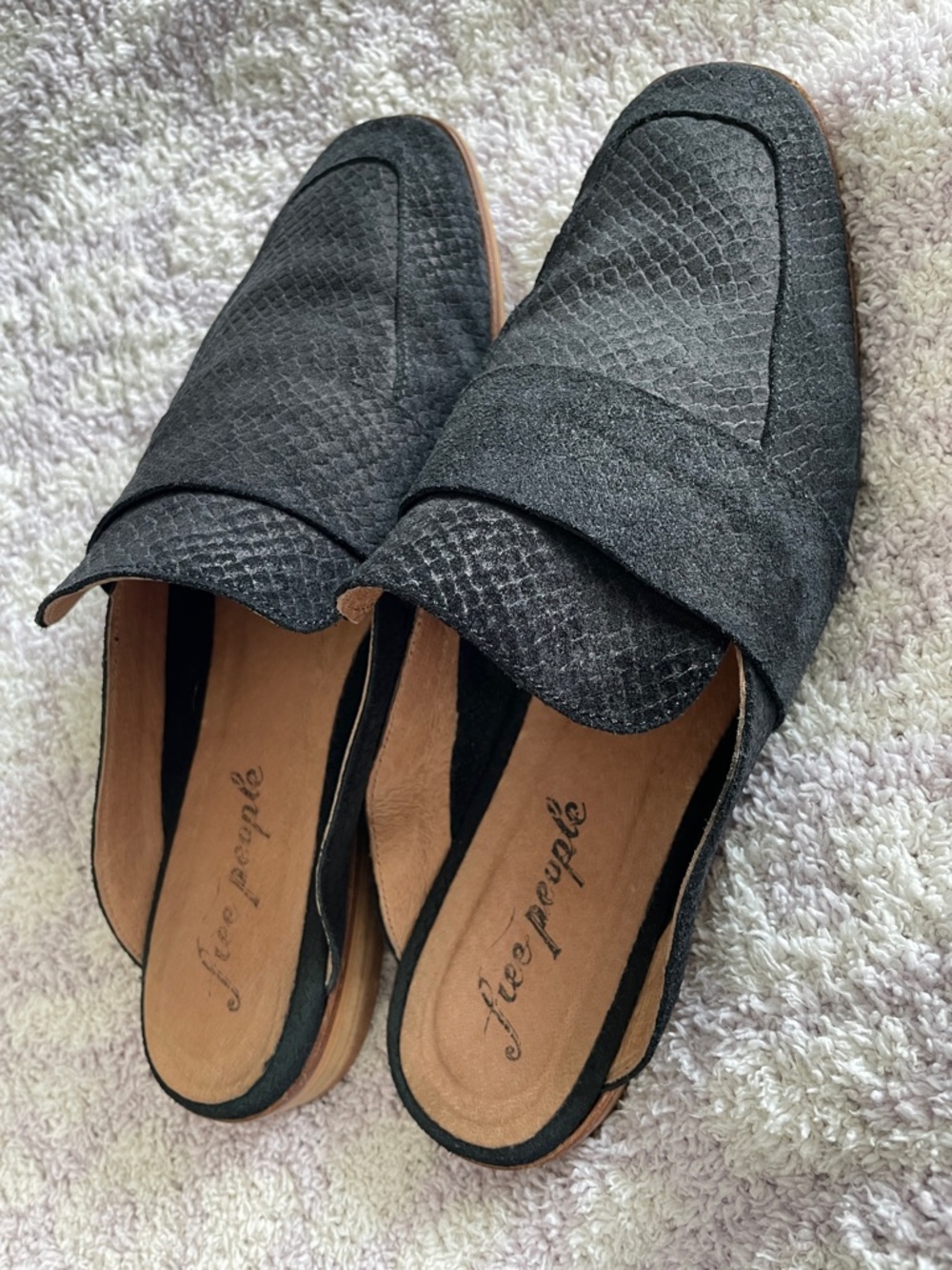Free People At Ease Loafer Black Slip On Mules Sz 40 - Picture 3 of 10